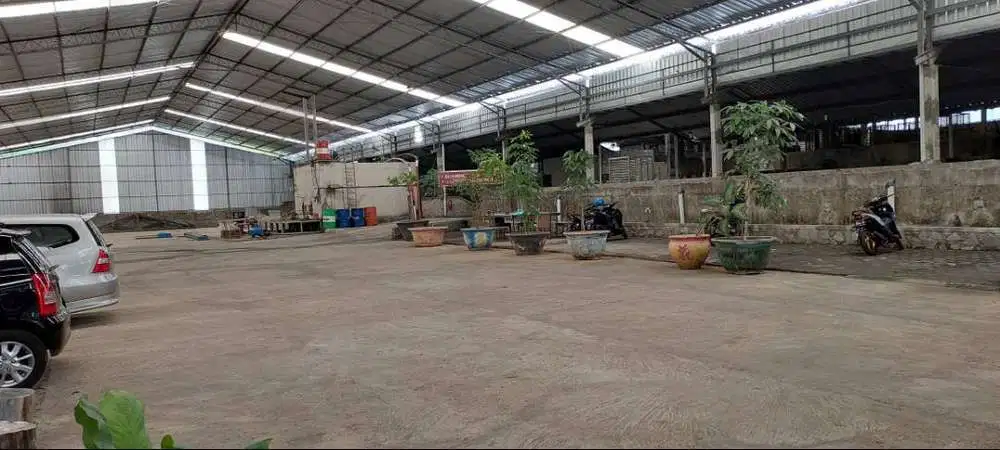 EX PABRIK BRIKET 1,4 HA, JUMANTONO, KARANGANYAR, SURAKARTA.