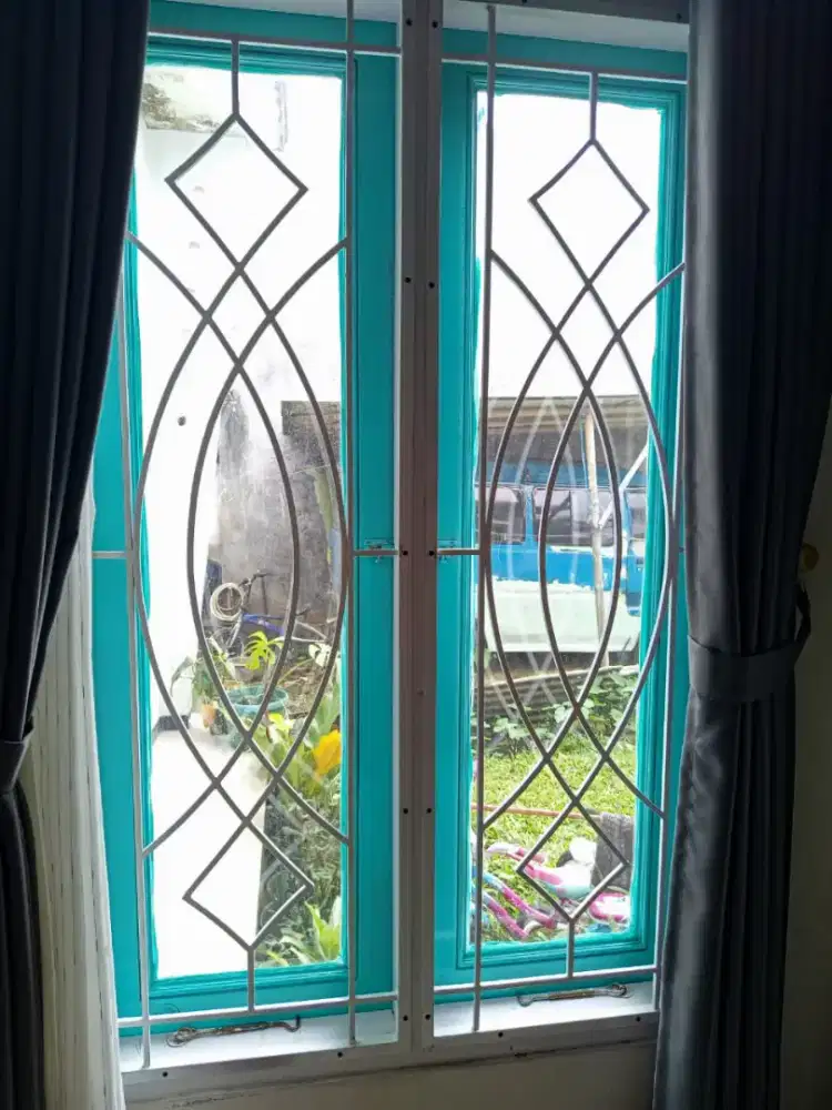 Tralis jendela minimalis moderen