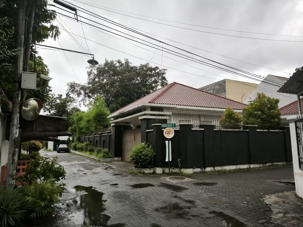 Rumah mewah luas & paviliun di Pandega Marta Pogung Ring 1 kampus UGM