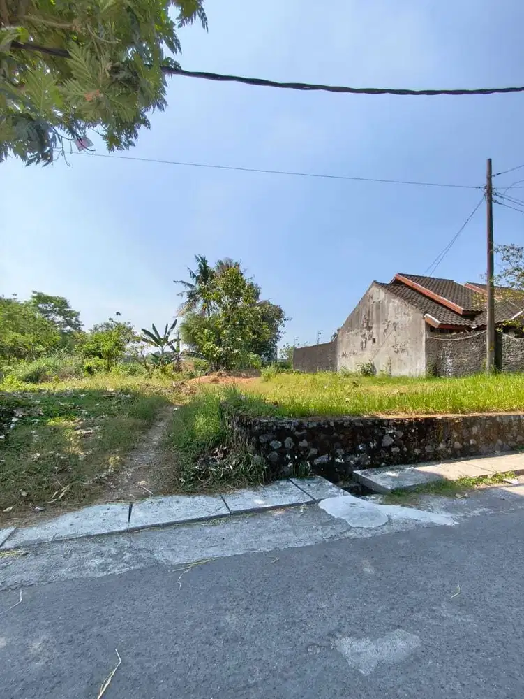 Pekarangan Dijual Di Dekat Masjid Cuciati Gito Gati, Akses Mobil Lebar