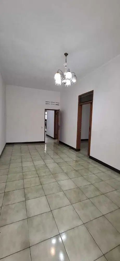 Disewakan Rumah Sayap Kebon Kawung dekat Mall