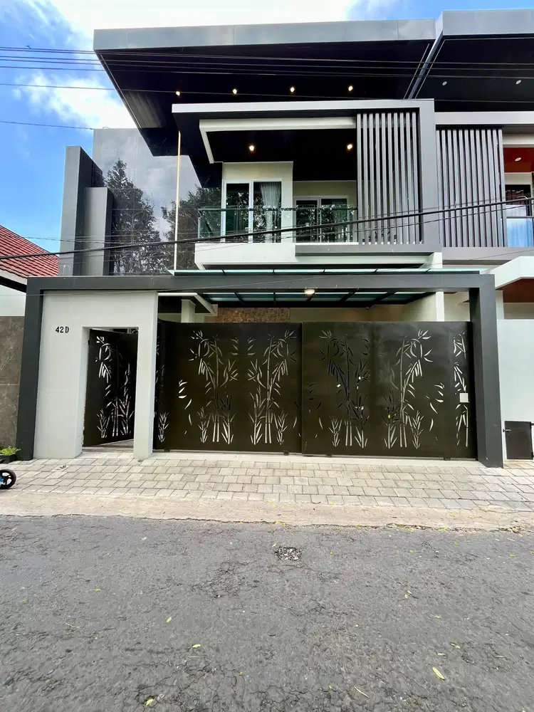 Rumah mewah super strategis dijogja utara full furnished