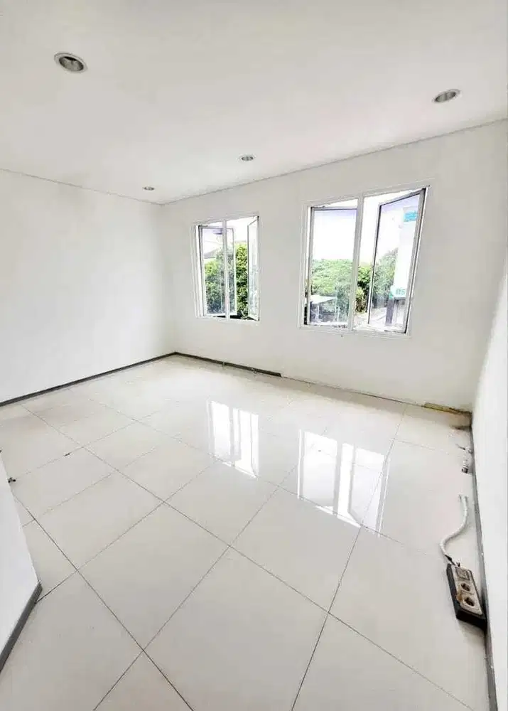 Ruko Raya Radio Dalam