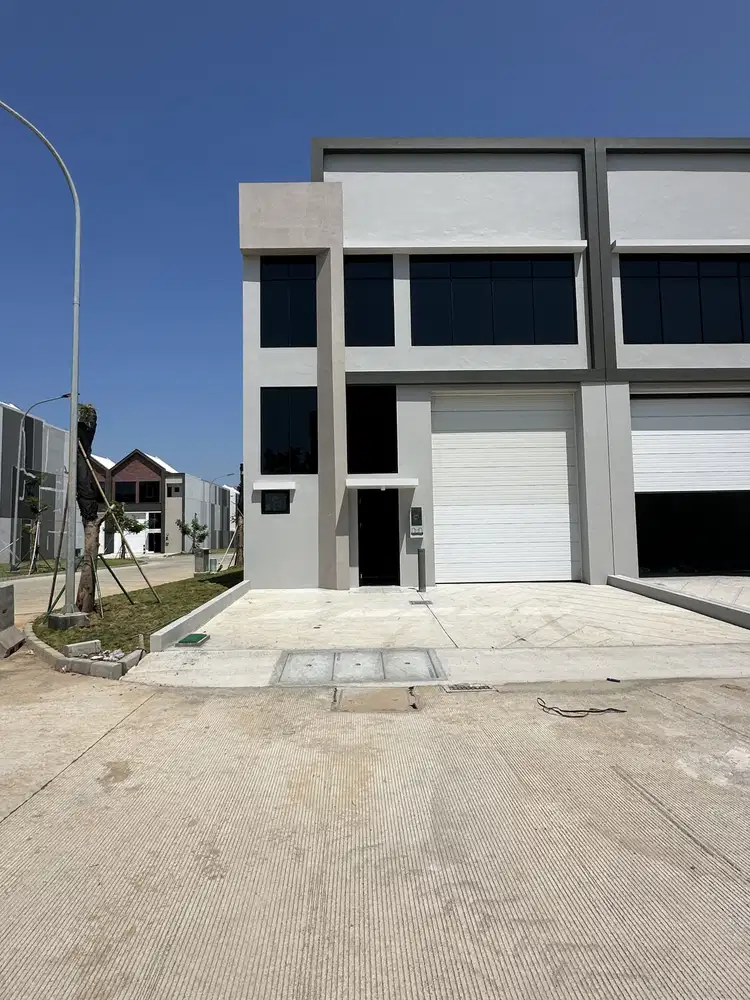 Sewa gudang Bizpark PIK2 uk. 12x20 | hoek
