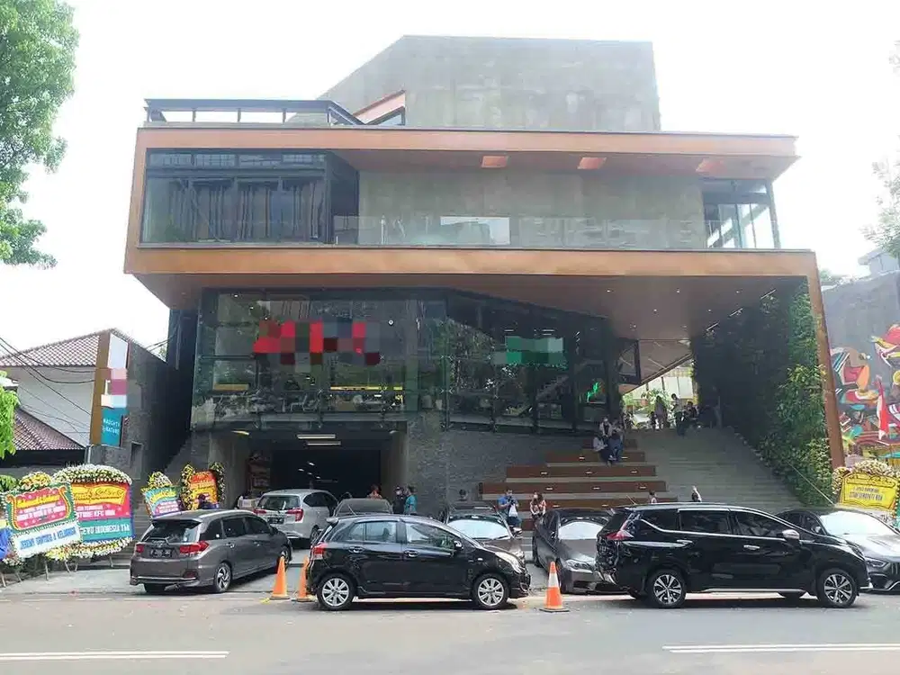 Gedung Raya Senopati Kebayoran Baru