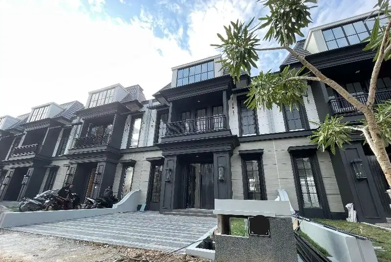 Dijual Villa  Cluster Rochester Park Citra Gama City  uk 8x21 (Nego)