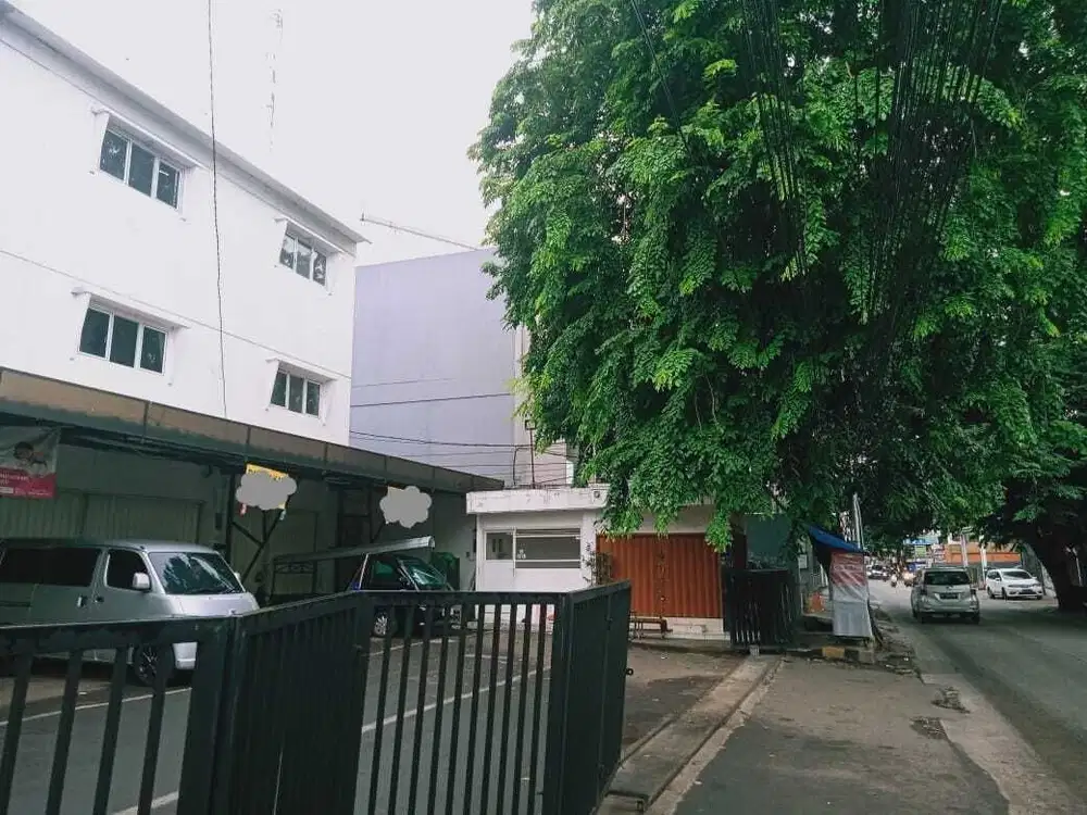 Disewakan ruko siap huni di jalan haji nawi raya jakarta selatan