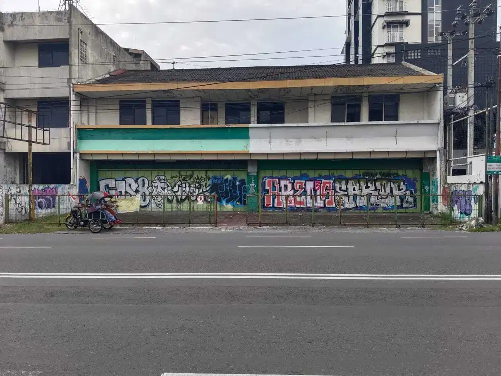 Tanah premium Bonus bangunan pinggir jalan utama dekat Malioboro &Tugu