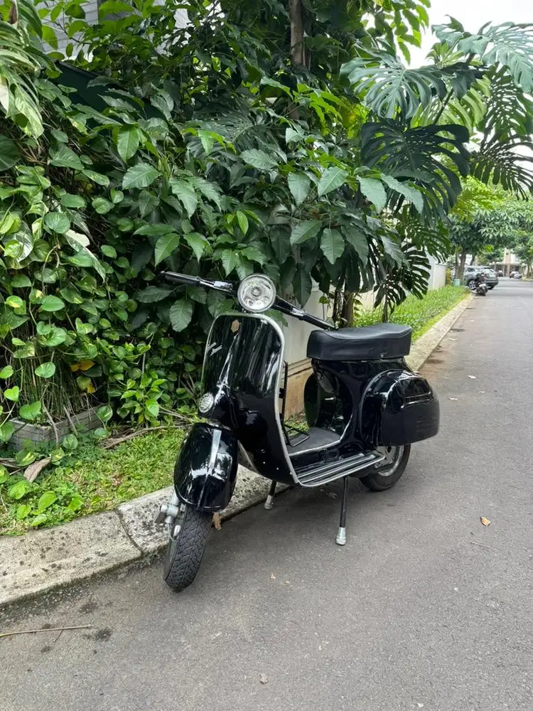 Vespa super tahun 1977