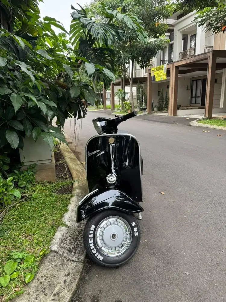 Vespa super tahun 1977