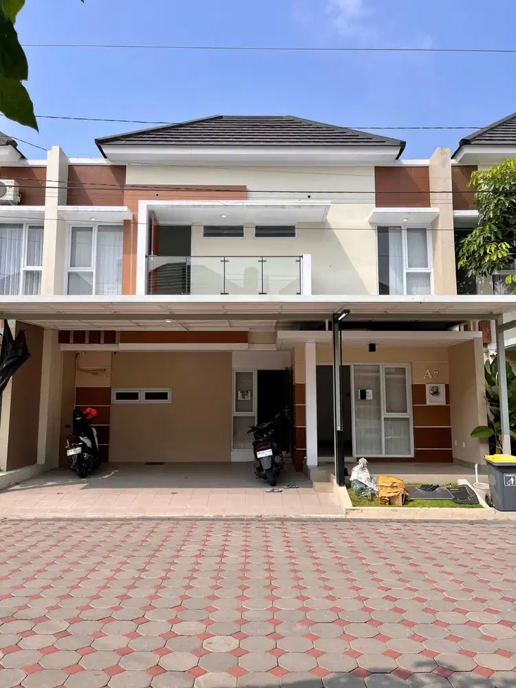 Rumah modern minimalis 2 lantai dalam perumahan jl Godean km 5