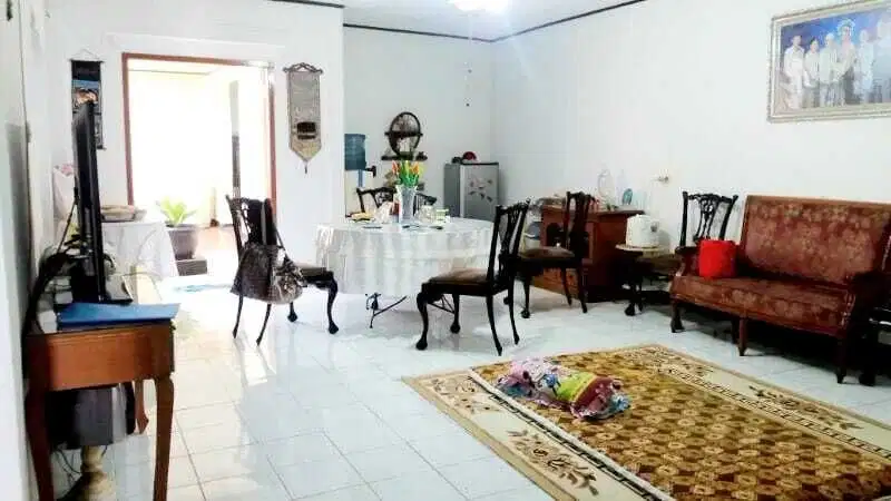 Rumah dibawah NJOP Cocok Untun Rumah Kost Jaksel