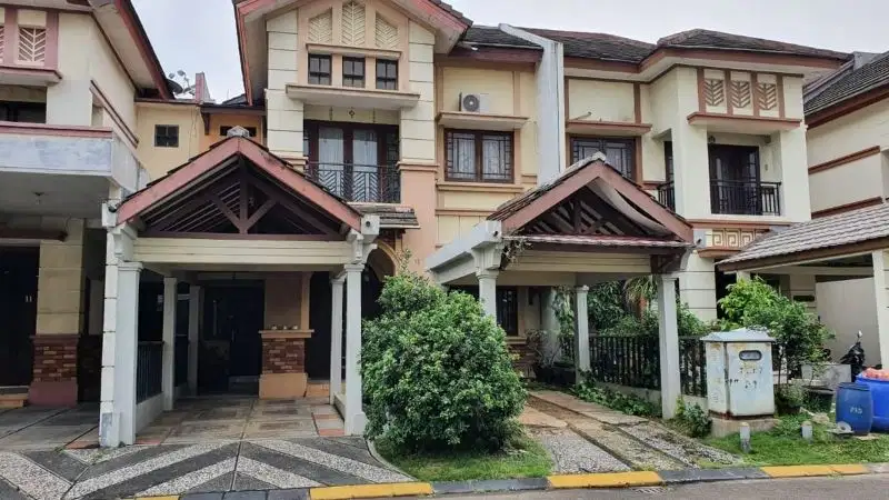 Dijual: Rumah Dua Lantai Modernland, Tangerang