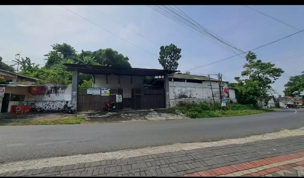 Gudang bekas penyimpanan ikan