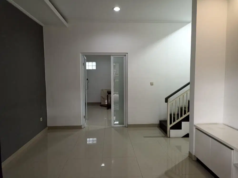 Dijual Rumah Cantik Minimalis TKI Taman Kopo Indah 3