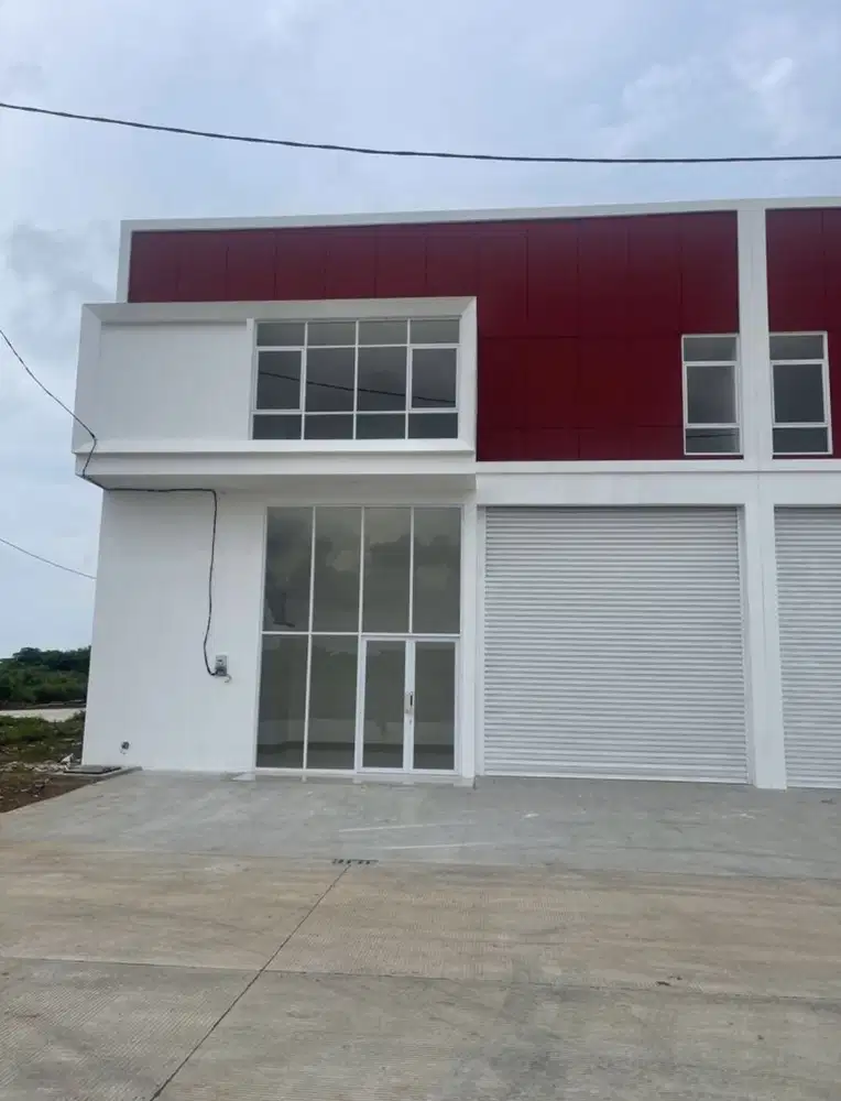 Gudang besar siap pakai bisa industri