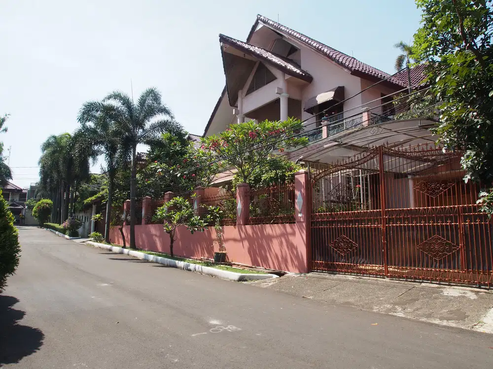 Dijual Rumah 5 Kamar Tidur di Cibubur Villa Indah LT 834