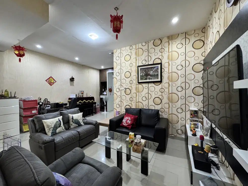 Dijual Villa Komplek Mutiara Palace ukuran 6x16m