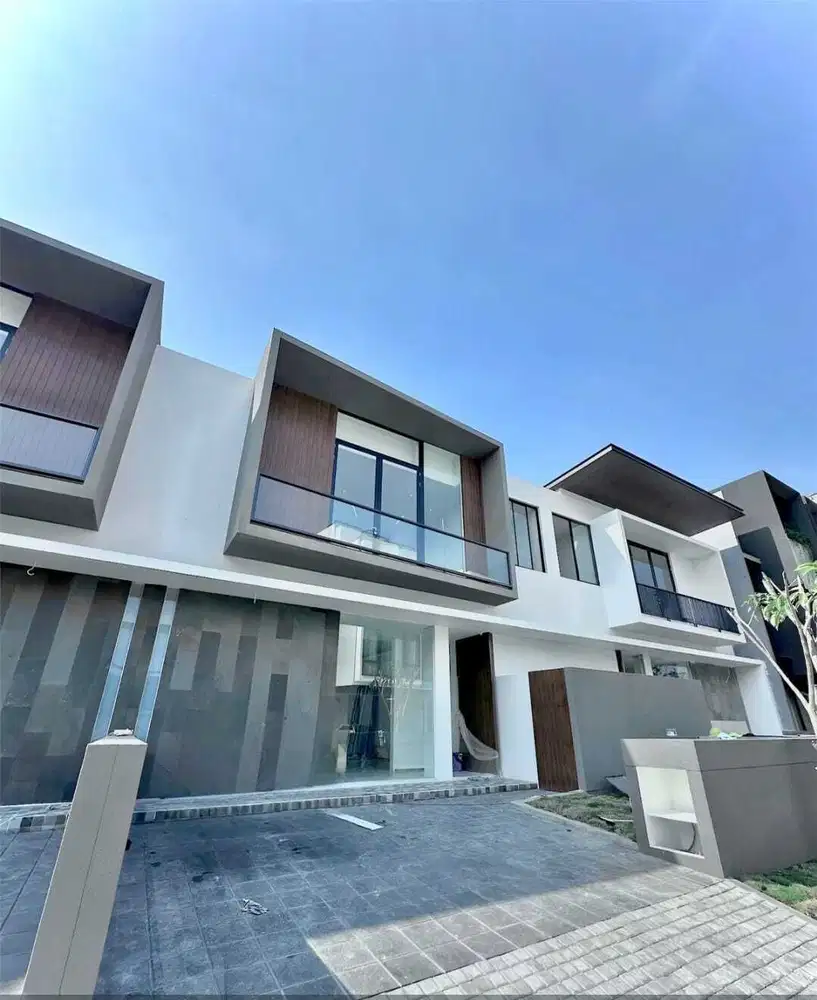 Rumah Baru Modern Minimalis Dian Istana Surabaya Barat