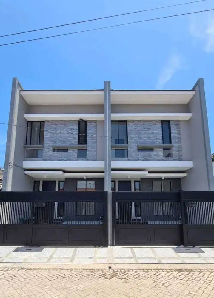 Rumah Baru Minimalis Siap Huni Klampis Semolo Surabaya Timur