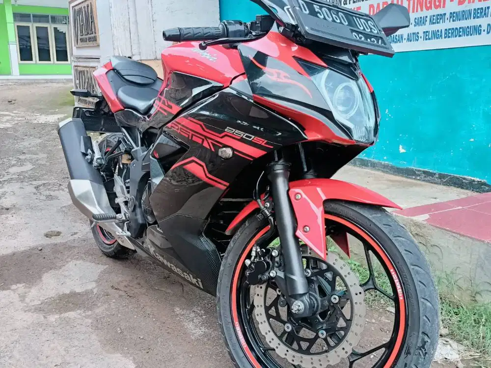 Ninja 250 SL KM Rendah, Mesin Halus, Headlamp HID