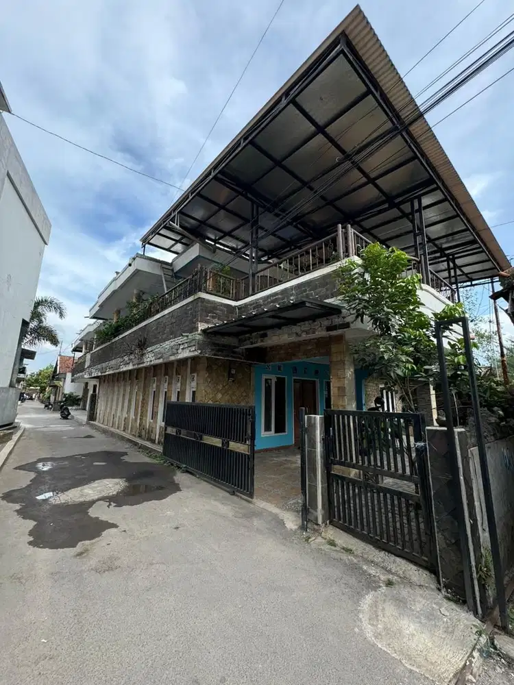 Rumah 7 Kamar Cocok Untuk Kost dan Hunian di Cipamokolan Bandung