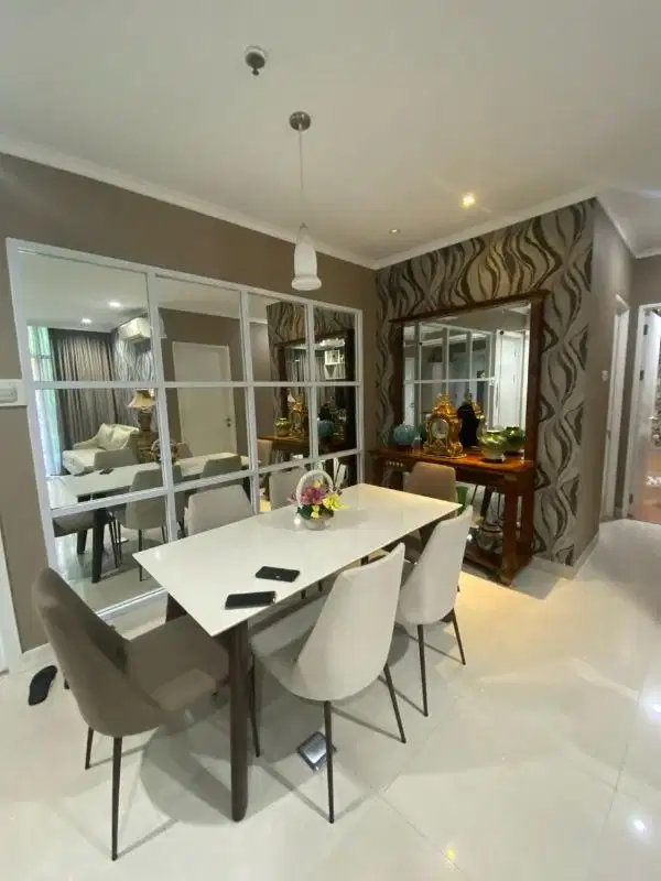 spesialis apartement hamptons park unit 3 bed lantai dasar