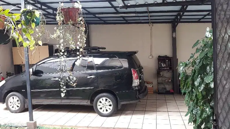 Rumah besar di Pondok Kelapa Jakarta Timur