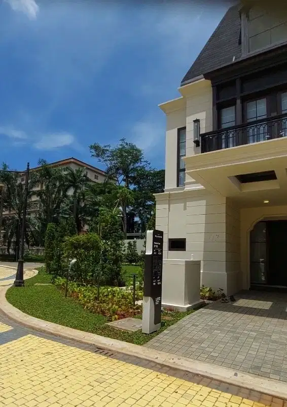 rumah mewah view danau