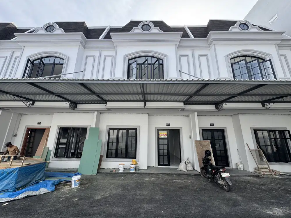 Dijual Komplek Aston Villas, Pasar 3 Krakatau