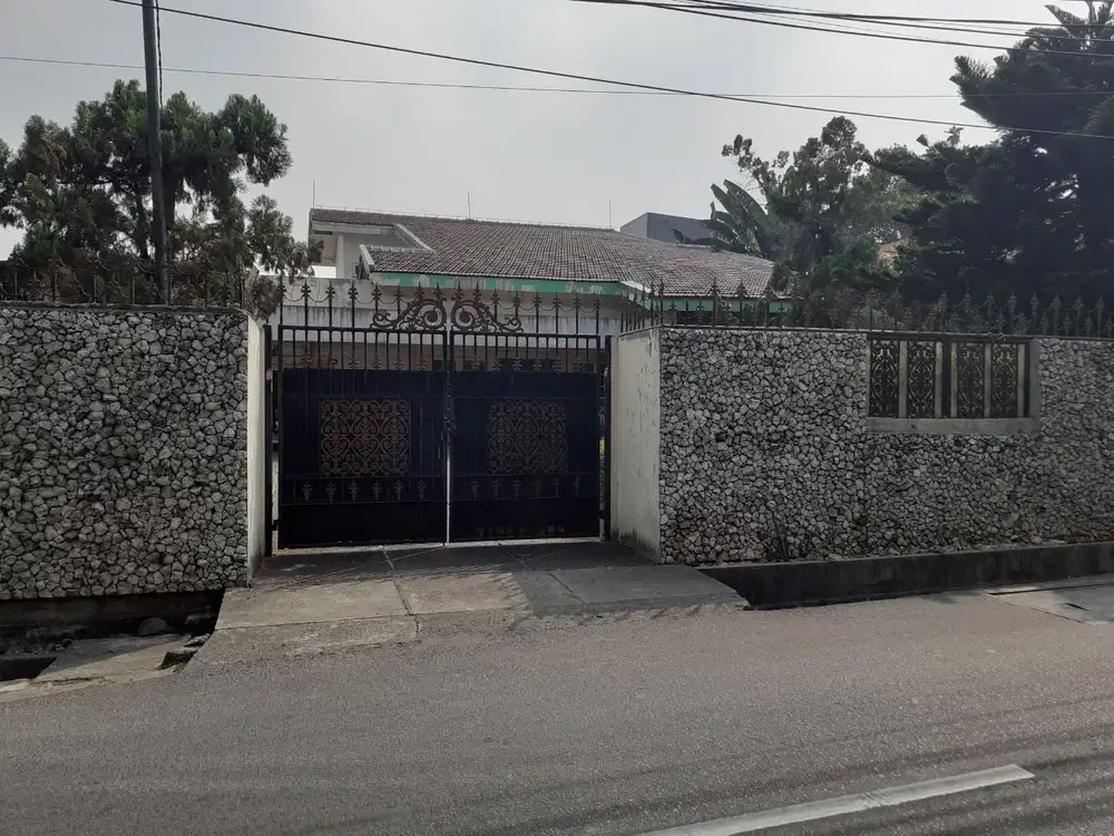 RUMAH JL. PAHLAWAN, SUKABUMI SELATAN, KEBON JERUK