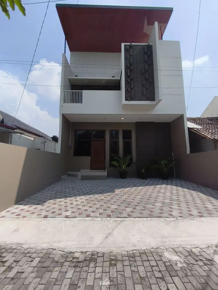 Rumah 2 Lantai Di Condongcatur, Dekat Pakuwon Mall