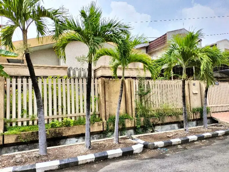 Dijual Rumah 2 Lt di Manyar Kertoarjo 8