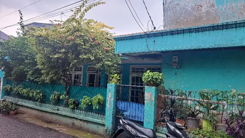 Rumah di komplek telkom kp melayu jakarta timur