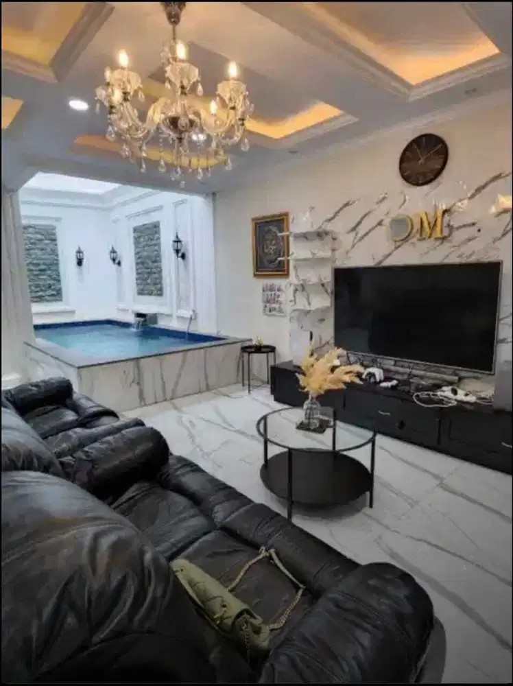 Rumah cluster pelangi antapani type eropa klasik ada kolam renang