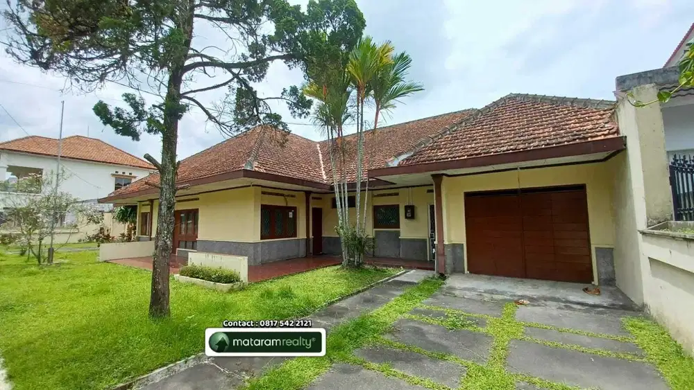 Rumah Tinggal Halaman Luas Condongcatur Depok 065895