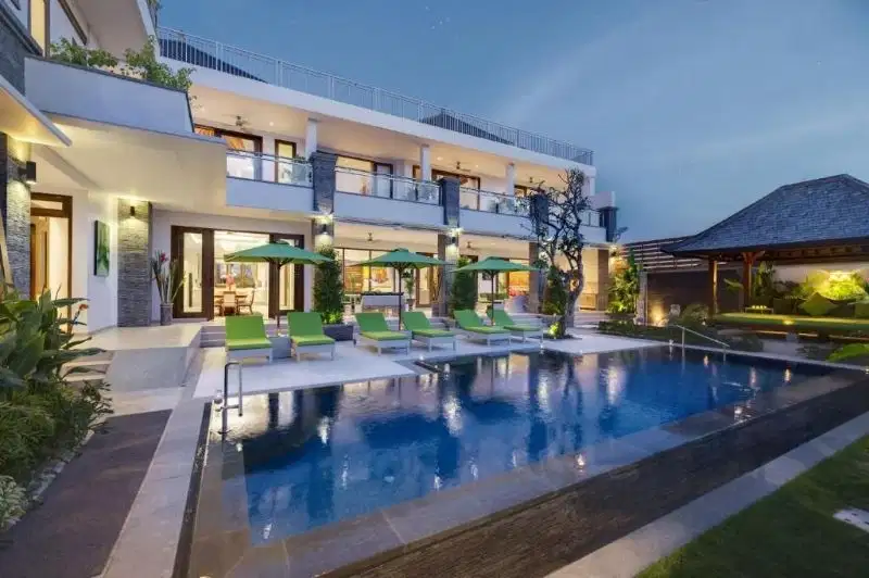 Luxury villa view laut di Canggu, bisa jalan kaki ke pantai