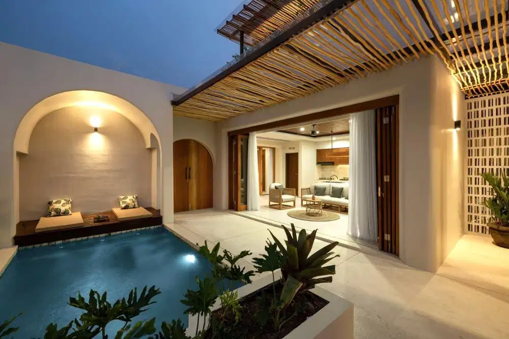 Villa Baru Mewah dengan Rooftop Dekat Pantai Melasti Ungasan