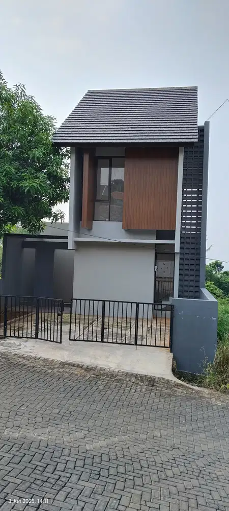Rmh brand new di Jl Boulevard Bringin lestari