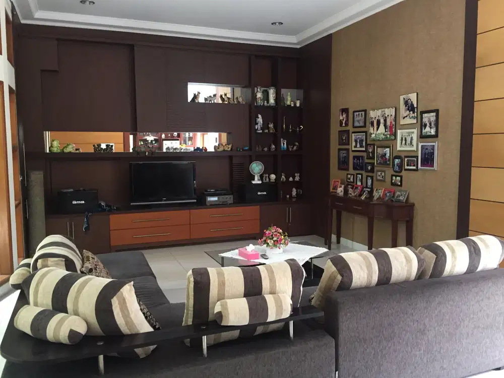 Rumah bagus Jarang ada di Setraduta Bandung