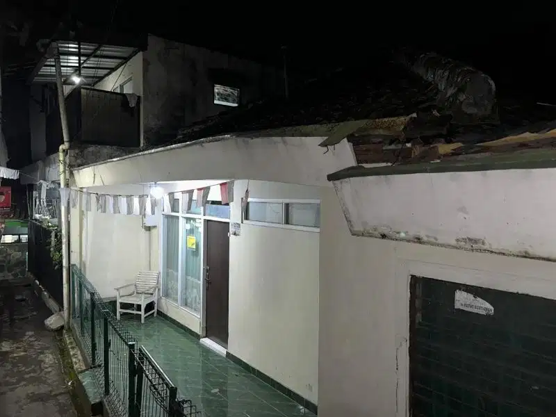 Di Jual Rumah Strategis  Untuk Kostan Area  Cihampelas Bandung (WR)