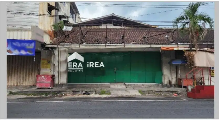 Ruang  usaha dijual solo di area bisnis  klewer Gajahan  pasar  kliwon
