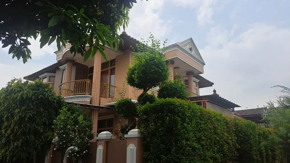 Rumah 2 lantai di sakura regency bumi asih ind