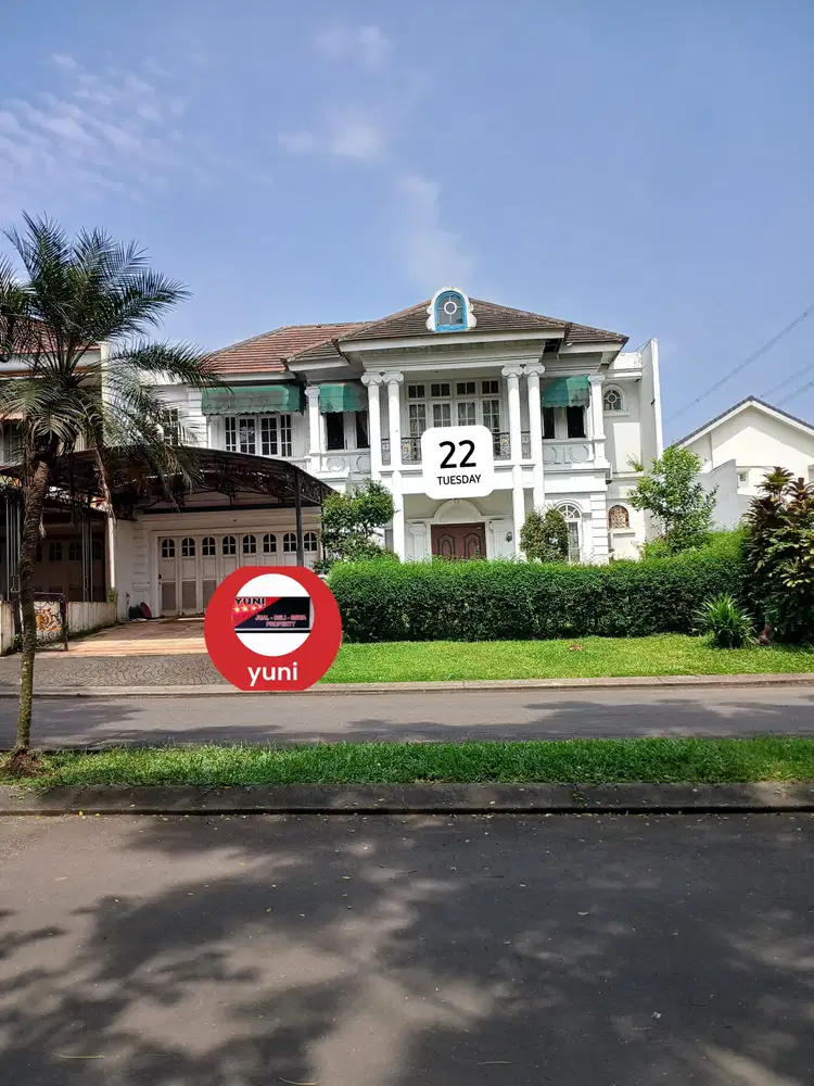 Rumah ada Kolam renang dekat Sekolah diLegenda wisata Cibubur