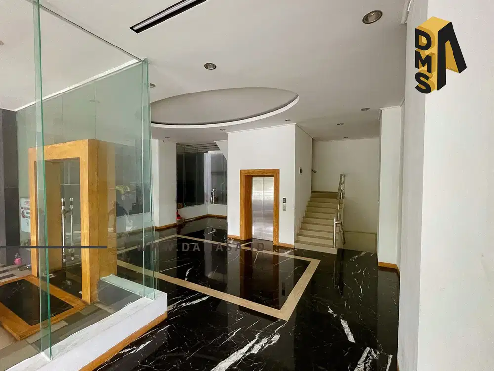 DIJUAL Gedung Kantor Baru 8 Lantai Rooftop Jakarta Pusat