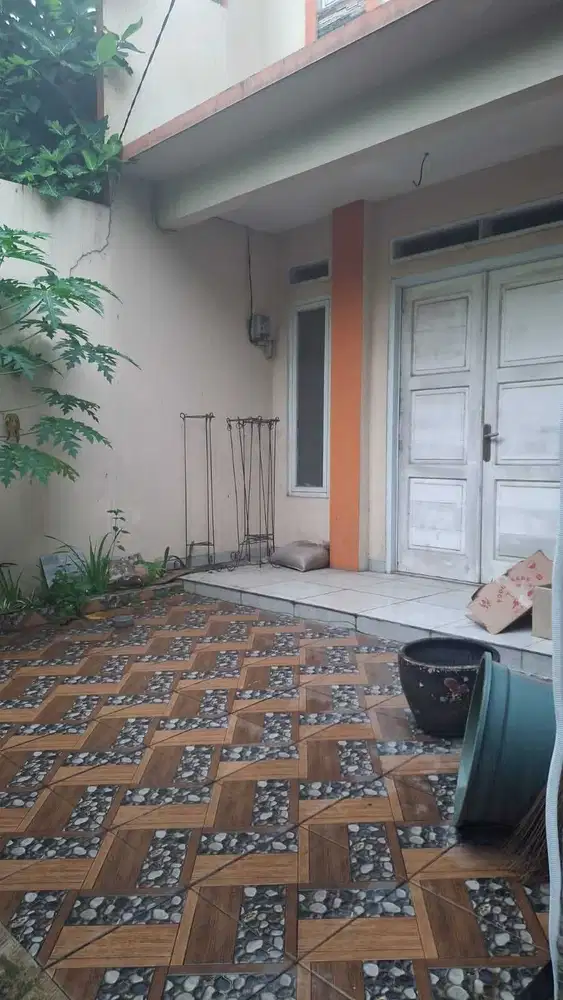 DI JUAL RUMAH SIAP HUNI 2 LANTAI DI SUKMAJAYA DEPOK.