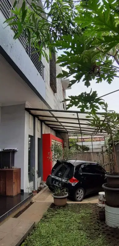 Turun Harga  Di jual Rumah  di area Babakan surabaya Kircon