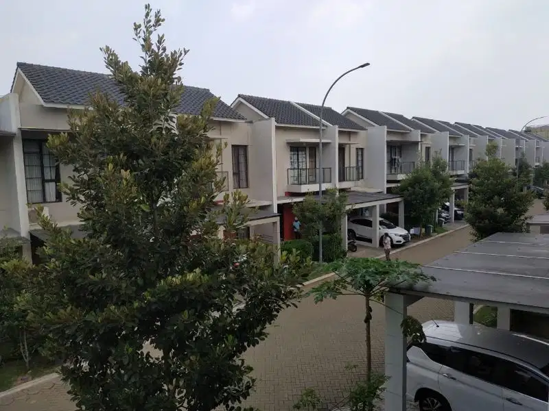Disewakan.Rumah Cluster Green Village Cipondoh Tangerang