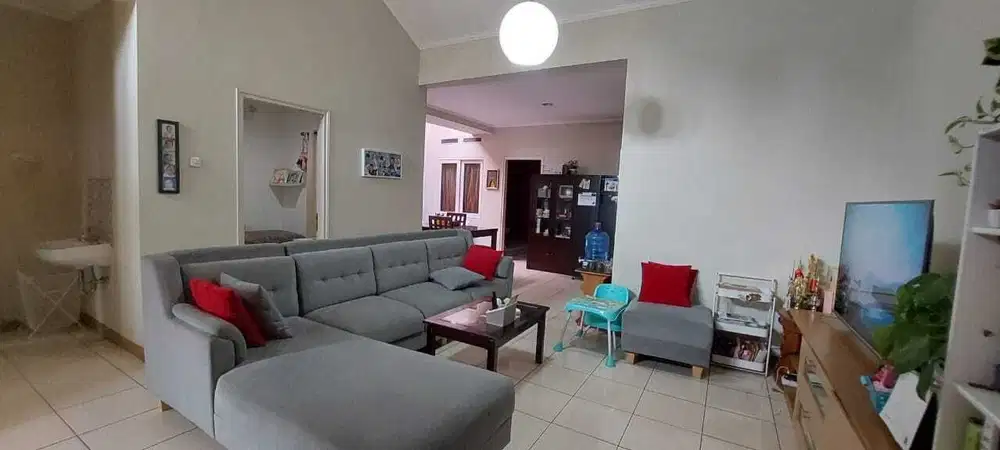 Kondisi Serba Terawat, Turun Harga Rumah Cantik Diarea Kota baru Parahyangan, Bandung