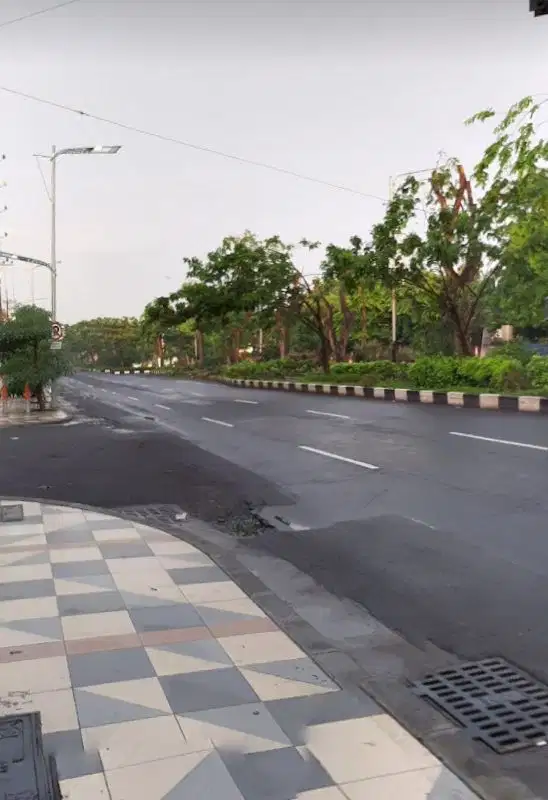 Dijual Rumah di Raya Kertajaya Indah